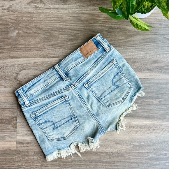 American Eagle Shortie Denim Shorts Lace Distressed Light Wash Size 0 - Picture 11 of 11